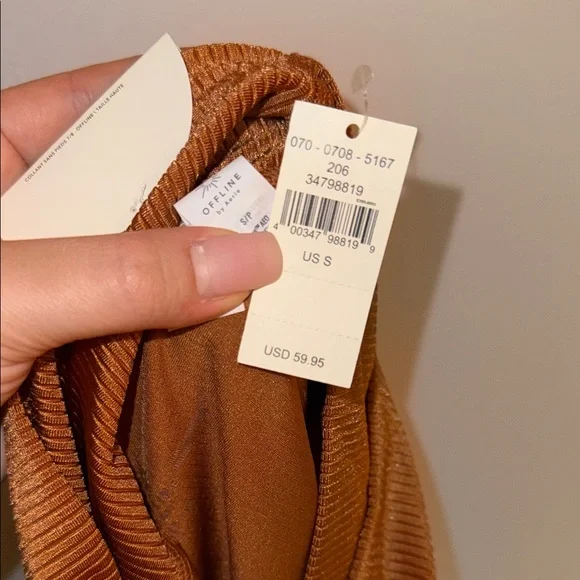 Aerie Offline Collection Rust Orange Two-Piece Workout Set - Picture 4 of 5